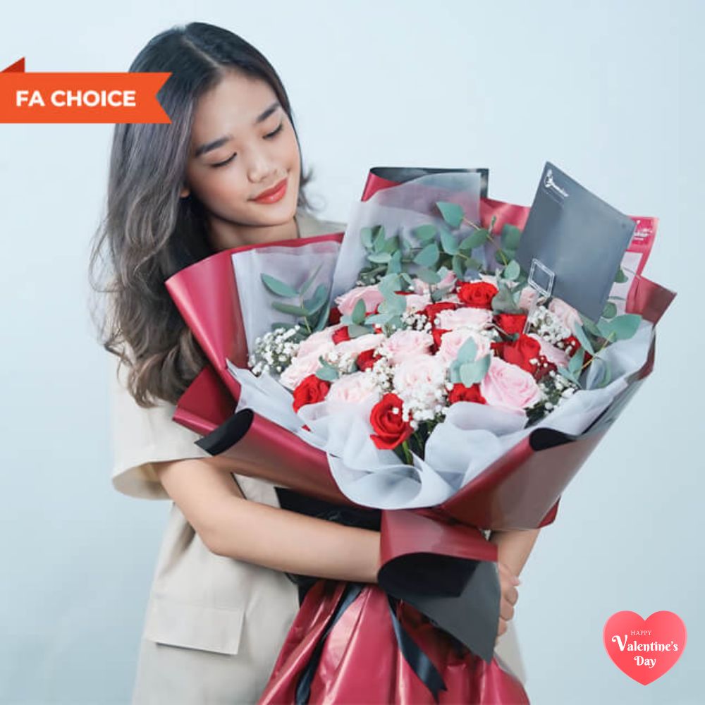 Buket Bunga Valentine Blushing Cheek - VDAY 2025
